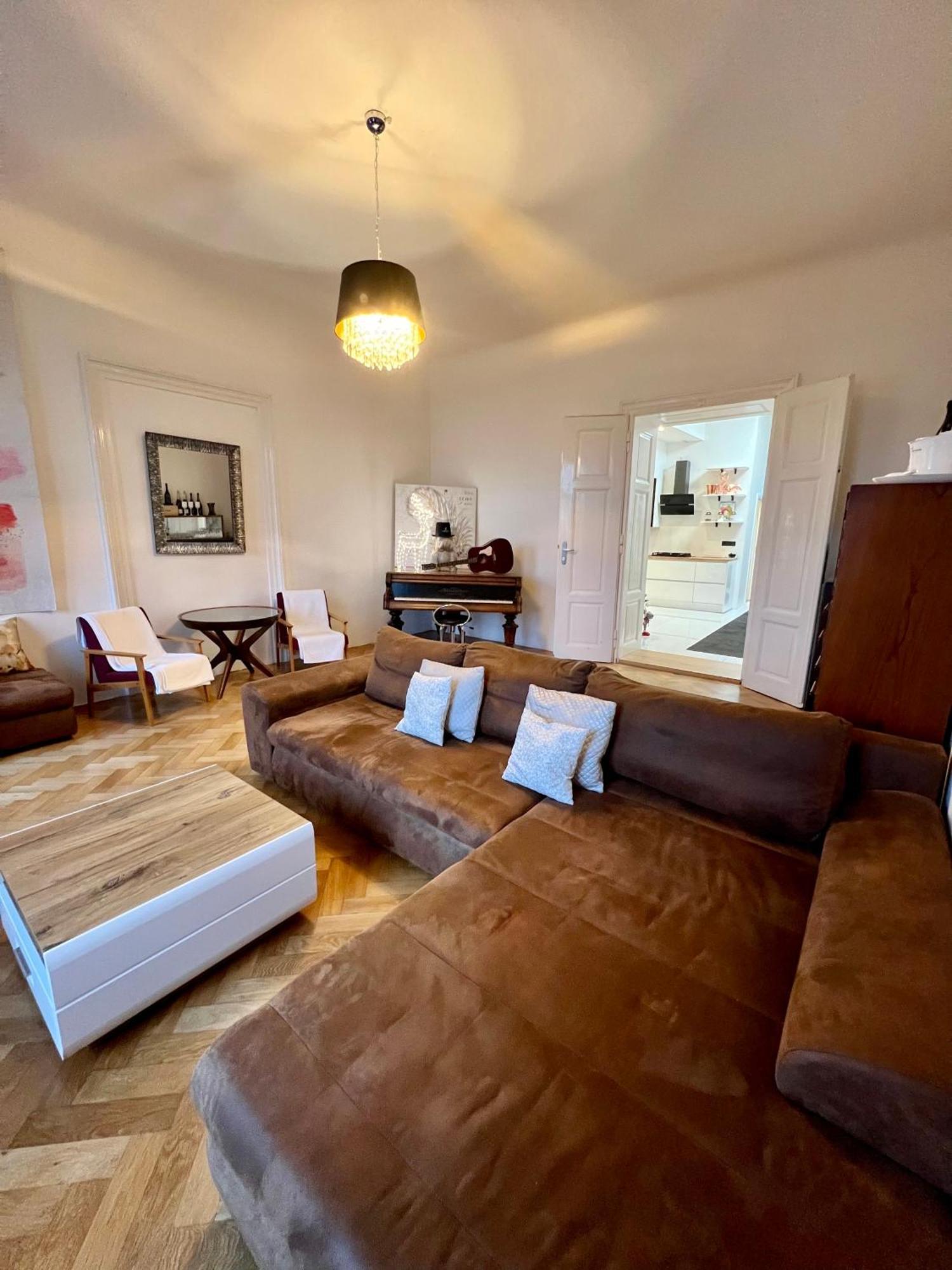 Wenceslas Square Apartment 150 M2 Πράγα Εξωτερικό φωτογραφία