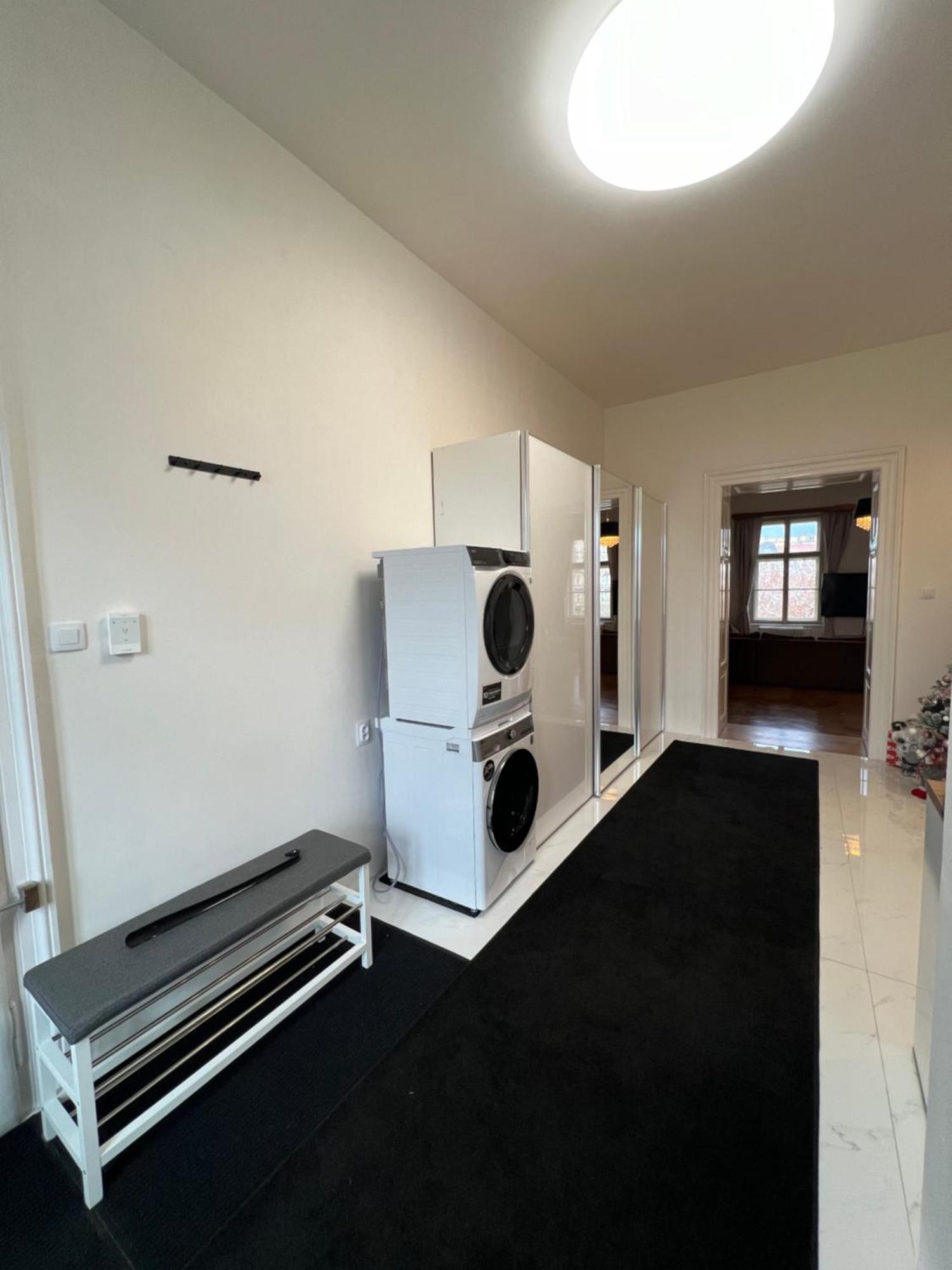 Wenceslas Square Apartment 150 M2 Πράγα Εξωτερικό φωτογραφία