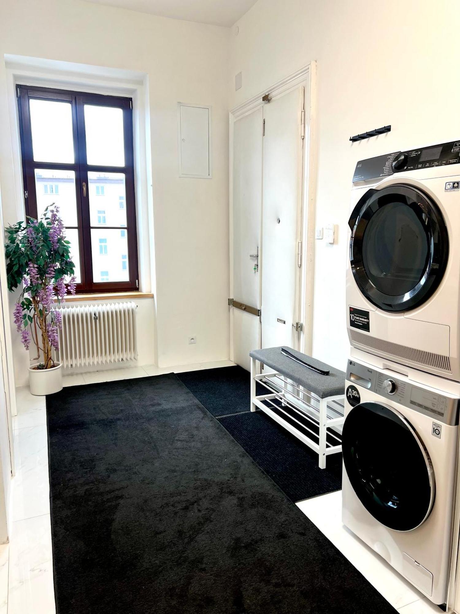 Wenceslas Square Apartment 150 M2 Πράγα Εξωτερικό φωτογραφία